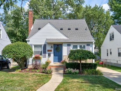 2946 Ellwood Ave