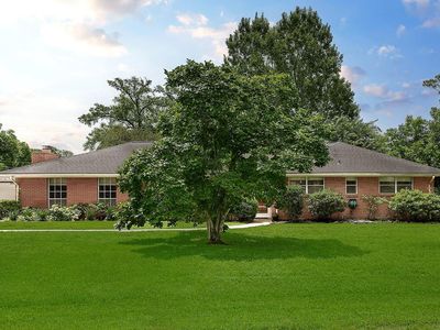 2403 Micliff Blvd