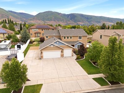 726 N Monarch Way
