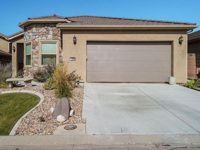 2426 W Crescent Heights Dr