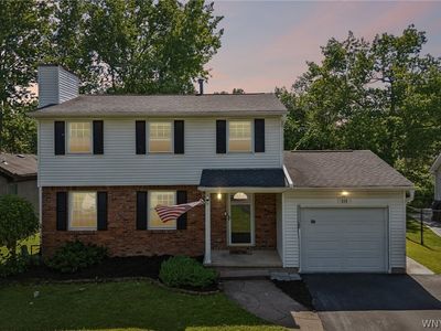215 Brockmoore Dr