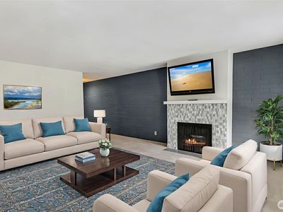 11021 Glen Acres Drive S #B