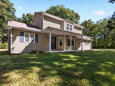 Property at 3905 E Graybill Rd, Sturgeon, MO