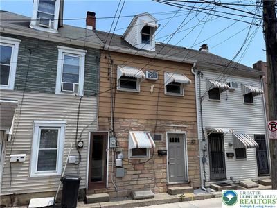 231 N Peach St