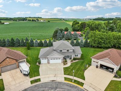 1200 Stone Edge Ct