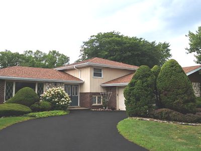 8823 Prestwick Ln