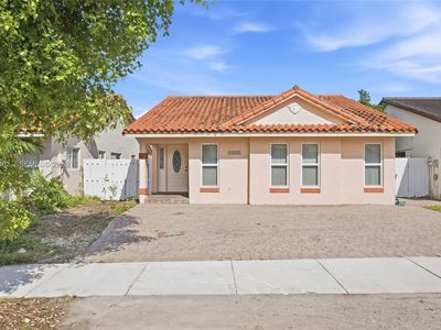 Property at 12641 NW 102nd Pl, Hialeah Gardens, FL