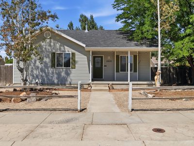 2035 E Weeping Willow Way