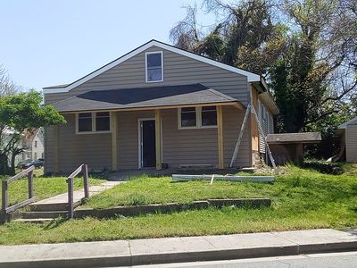 105 Delaware Ave