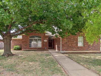 18113 Laurel Oak Dr
