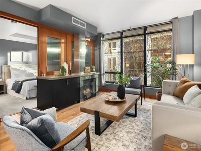 2716 Elliott Avenue #402