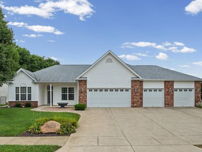 4002 Regal Valley Dr