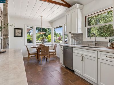 20 Santa Rita Dr