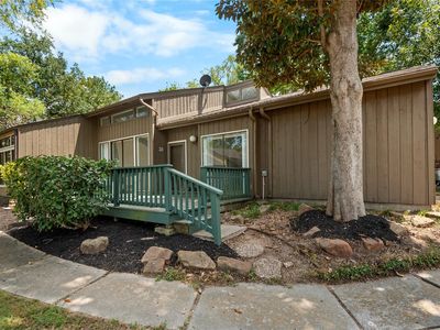 Property at 31 April Vlg, Montgomery, TX
