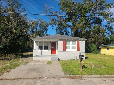1223 Elliott Ave