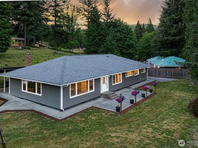 407 N Dubois Road