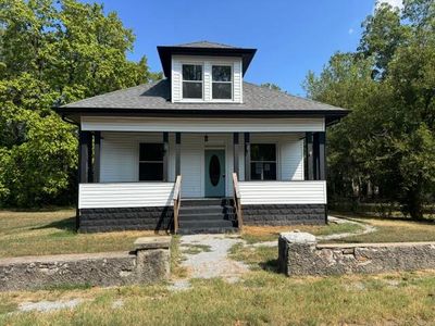 107 E Odell Street