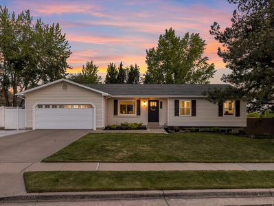 1230 E Crestridge Rd