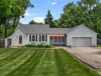 1328 Hanes Rd