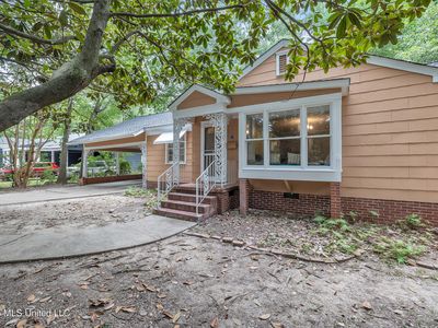 314 Colonial Cir