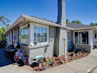 3312 E College Way