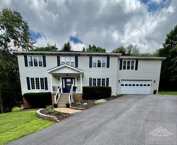 642 Dove Cir