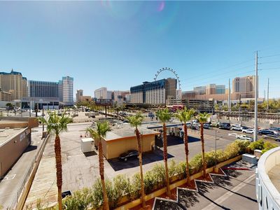 211 E Flamingo Rd #202