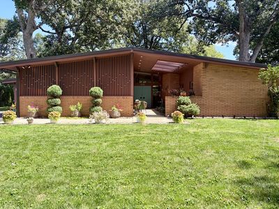 3229 Nugent Blvd