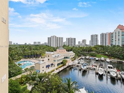3340 NE 190th St APT 708