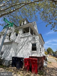 170 S Giles St