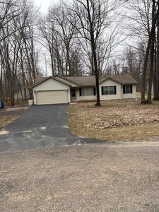 142 Winding Dr