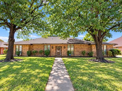 Property at 1128 Post Oak Ln, Desoto, TX