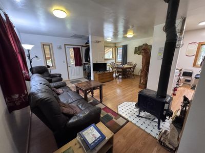 10 White Dr