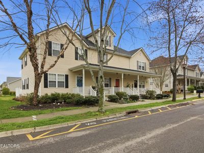 403 Ashbury Cir
