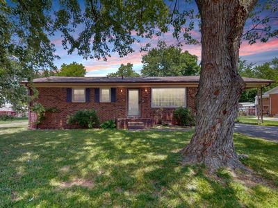 Property at 620 Holiday Park Dr, Hopkinsville, KY