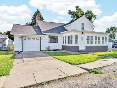 106 W North St