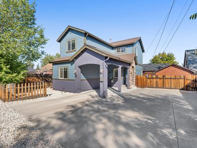 880 Salazar Ln