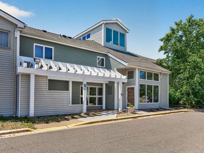 1392 Carling Dr APT 103