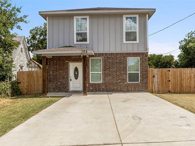 105 Lamar St