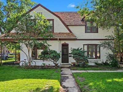 202 Peterson St