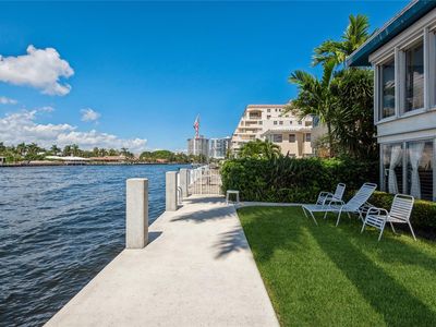 561 Bayshore Drive #6