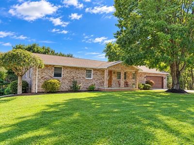 2924 Glenda Dr