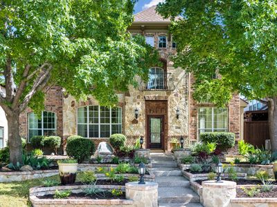 2344 Chenault Dr