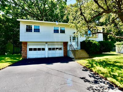 4 Cedar Court