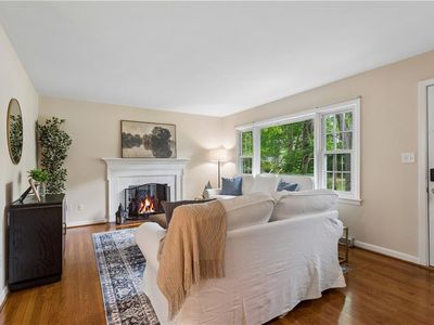 Property at 214 Greenland Dr, Yorktown, VA