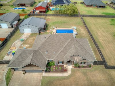 3833 Richards Way