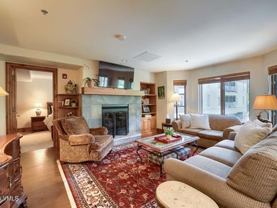 61 Avondale Ln #103