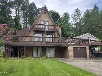 1979 Lakeside Dr