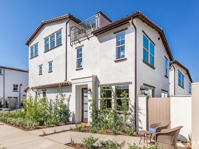 828 E Florista Ln