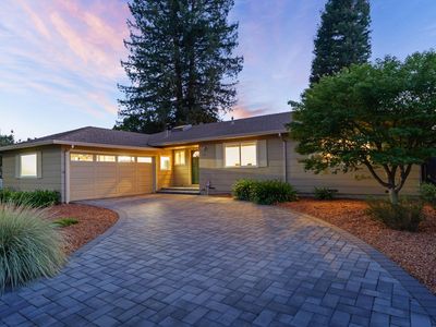 1125 Shady Oak Place